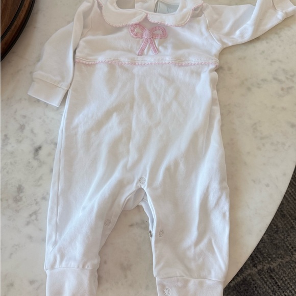 Little English Soft Pink Crochet Playsuit - Pink Bow - Picture 4 of 4